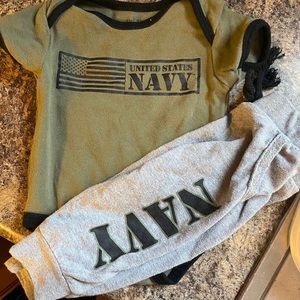 Infant boys NAVY set